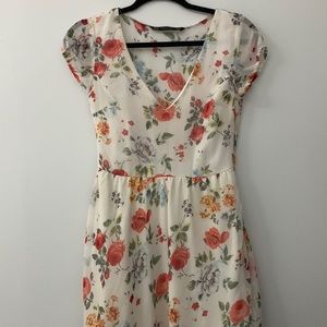 Zara Trafaluc medium feminine floral spring dress